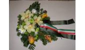 Moha koszorú orchideával